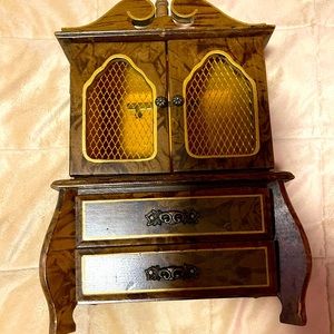 small jewelry furniture